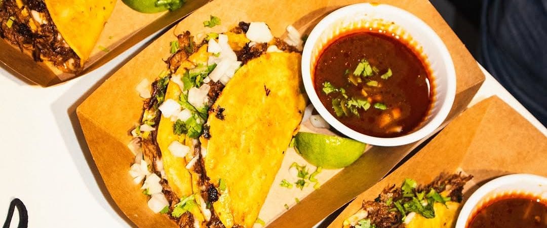La Birria Tacos